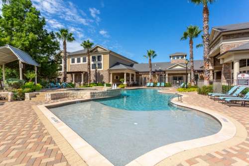 S Bed Las Brisas Apartment Homes 37